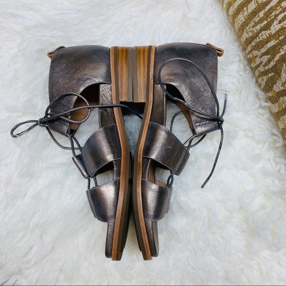 Gentle Souls Fina Metallic Gladiator Sandal Size 6 - Picture 5 of 12